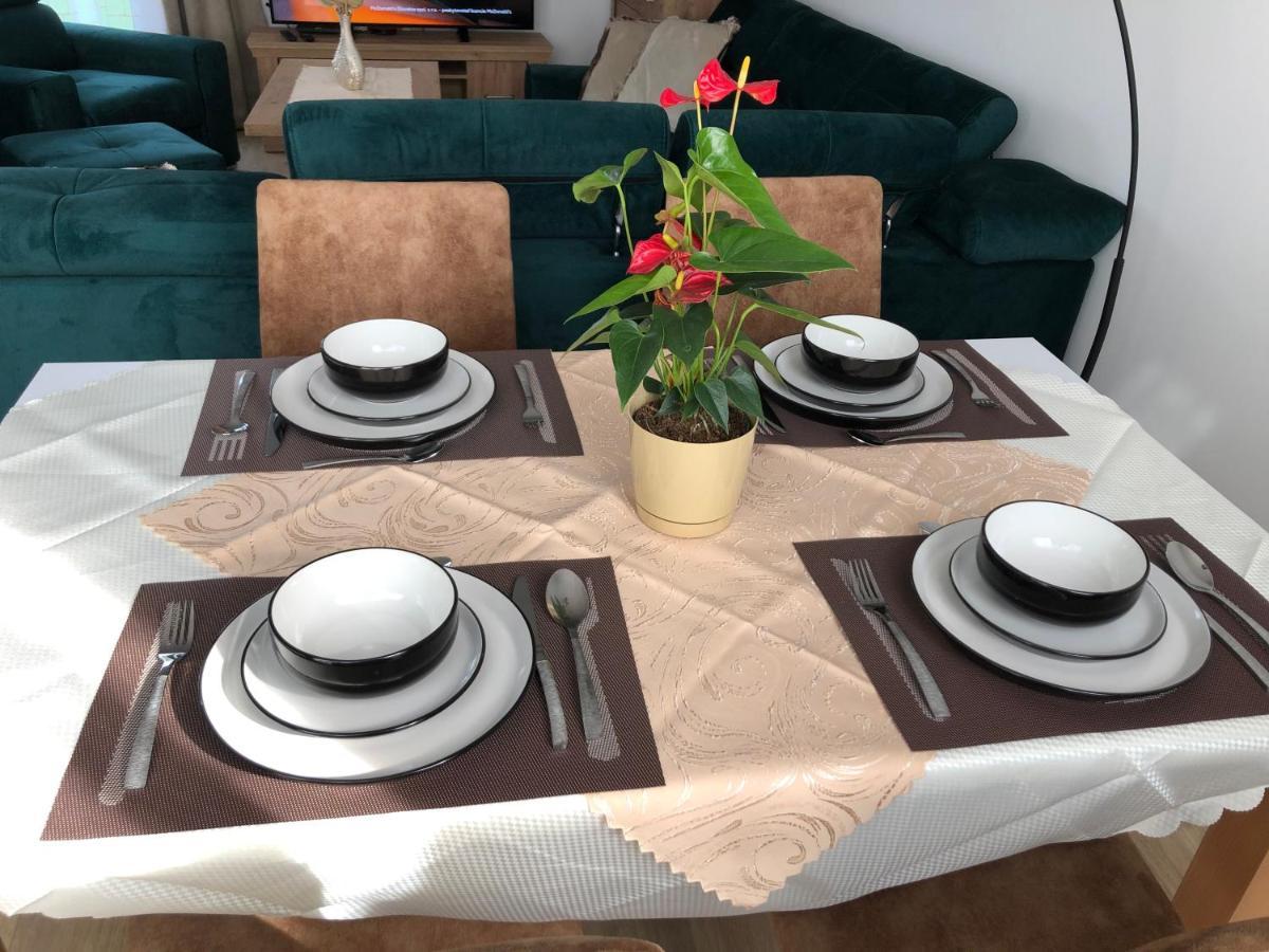 פופראד Tatra Billetee Apartman S Luxusnym Vyhladom Na Vysoketatry A Sukromnym Wellness מראה חיצוני תמונה