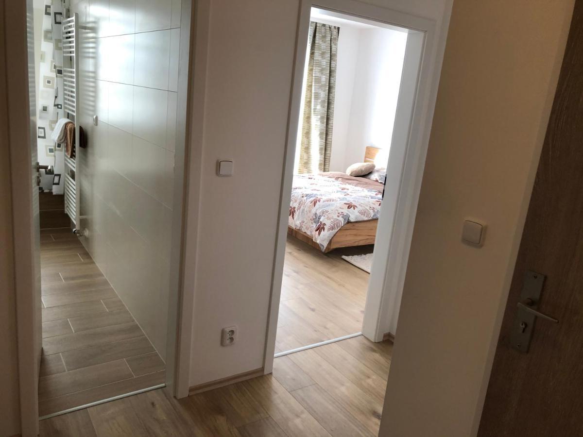 פופראד Tatra Billetee Apartman S Luxusnym Vyhladom Na Vysoketatry A Sukromnym Wellness מראה חיצוני תמונה