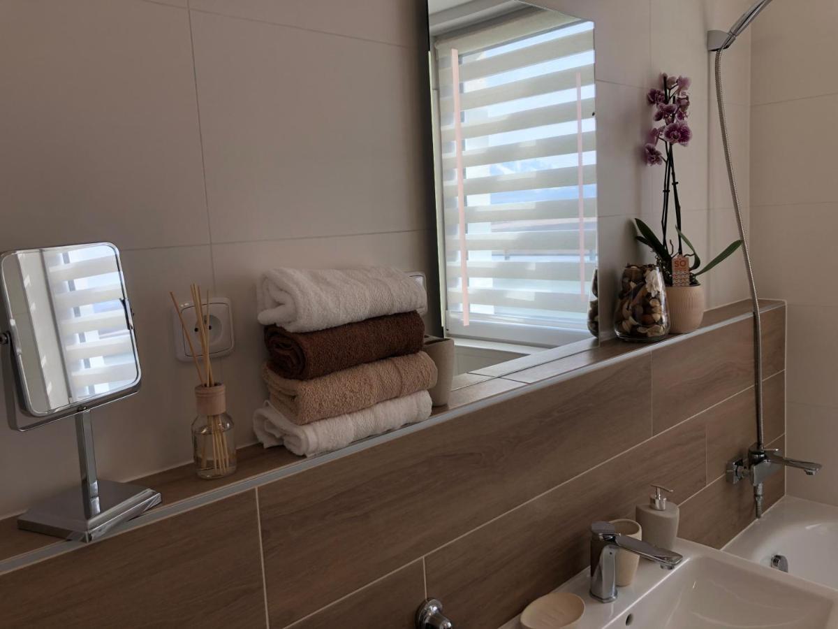 פופראד Tatra Billetee Apartman S Luxusnym Vyhladom Na Vysoketatry A Sukromnym Wellness מראה חיצוני תמונה