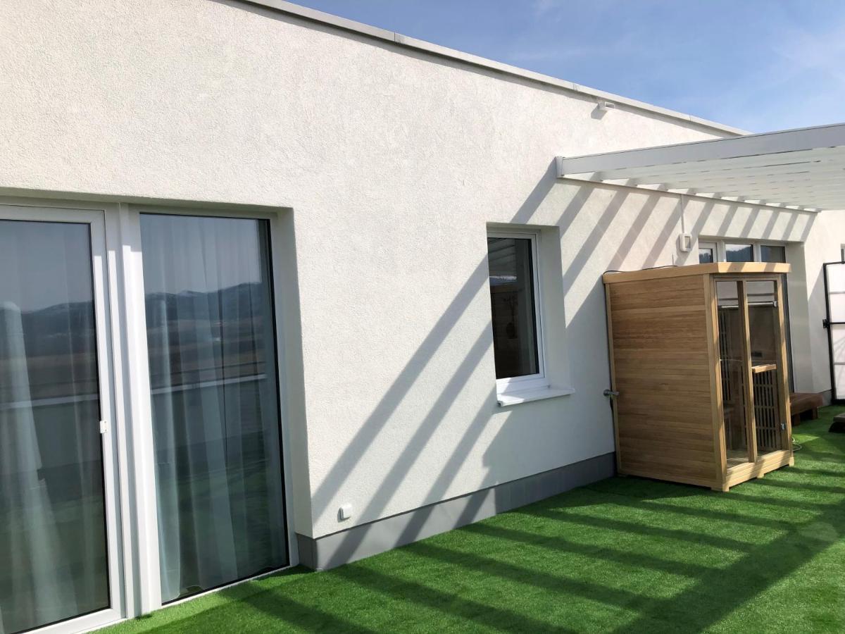 פופראד Tatra Billetee Apartman S Luxusnym Vyhladom Na Vysoketatry A Sukromnym Wellness מראה חיצוני תמונה