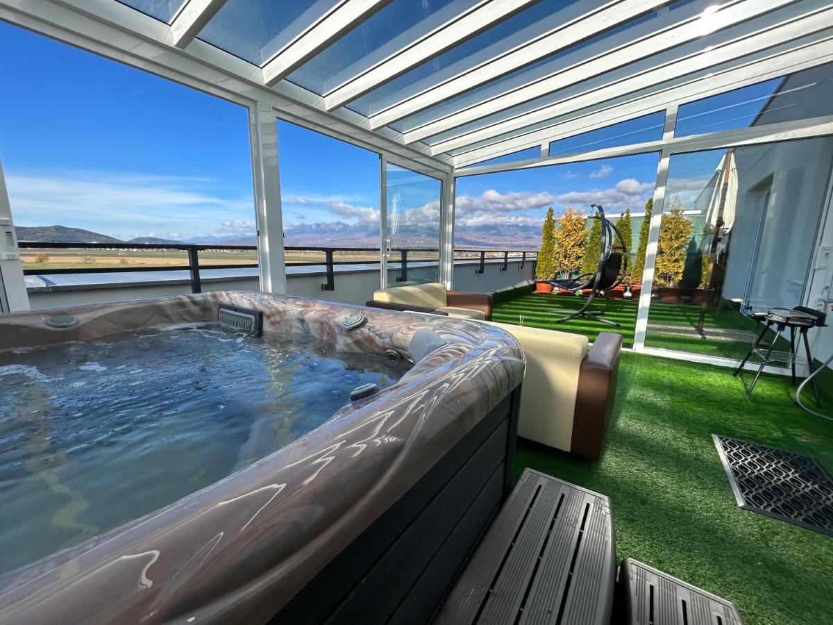 פופראד Tatra Billetee Apartman S Luxusnym Vyhladom Na Vysoketatry A Sukromnym Wellness מראה חיצוני תמונה